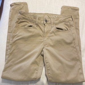 American Eagle super stretch 6 khaki pants jeggings